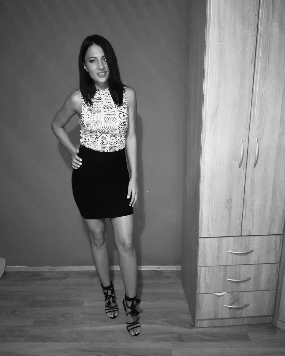 Jelena Zoric, 31yo, young Serbian milf hated by her husband