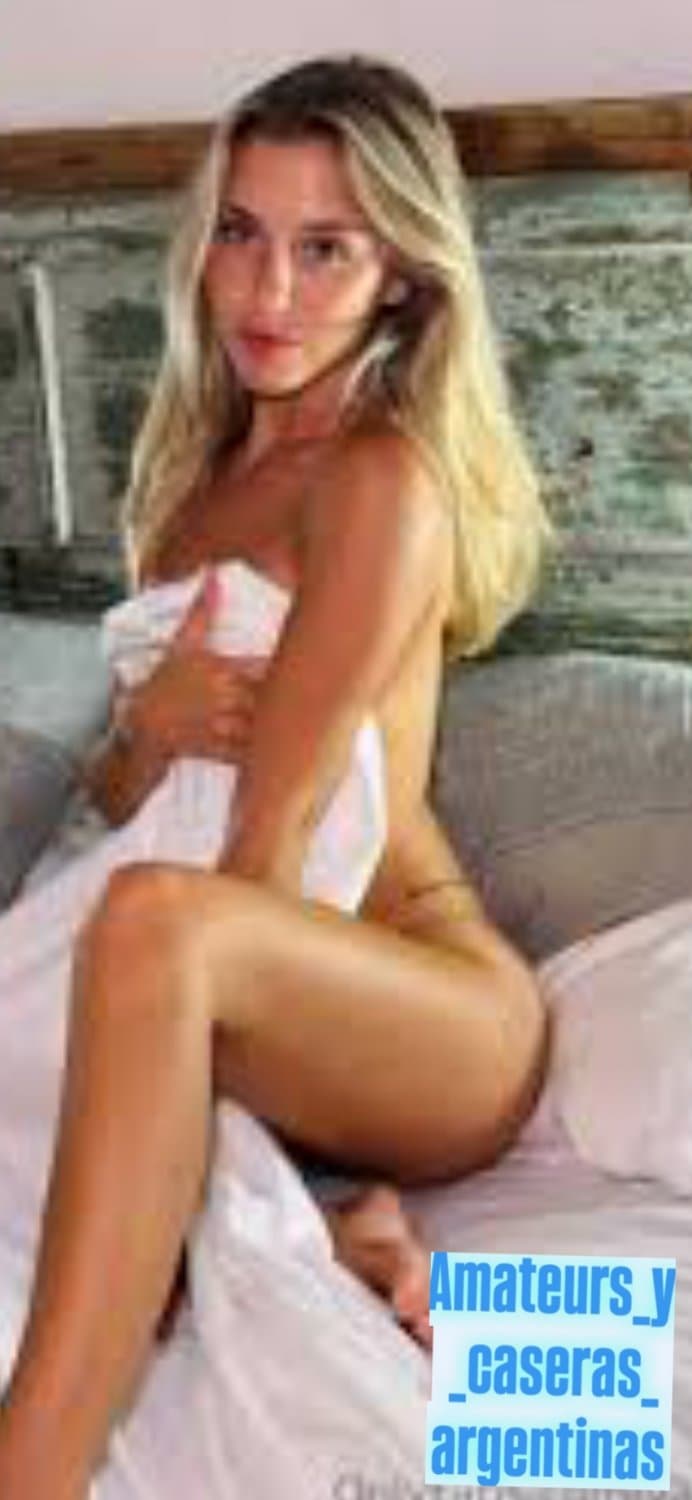 Megapost a pedido de muchos soldados. Una pendeja que se va soltando. V4LEN B0r3lli. Cap 3