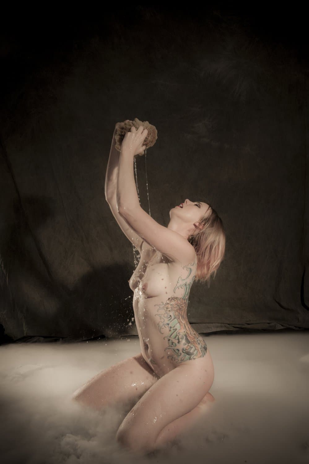 Click to view full size wife photoshoot nude