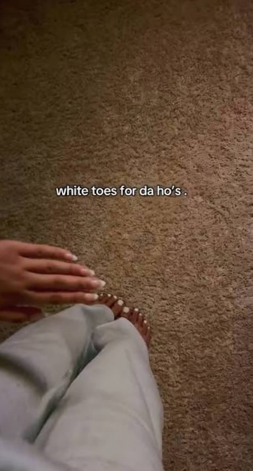 Sexy, Feet, milf, moose knuckle, feet, Latina.