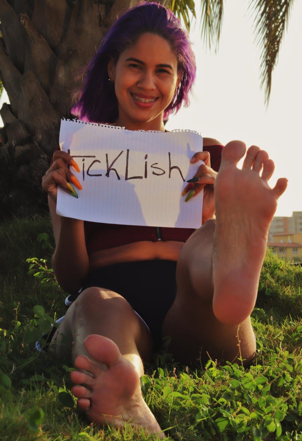 Amateur Latina Feet Catch Cum (AI Cum On Feet Template)