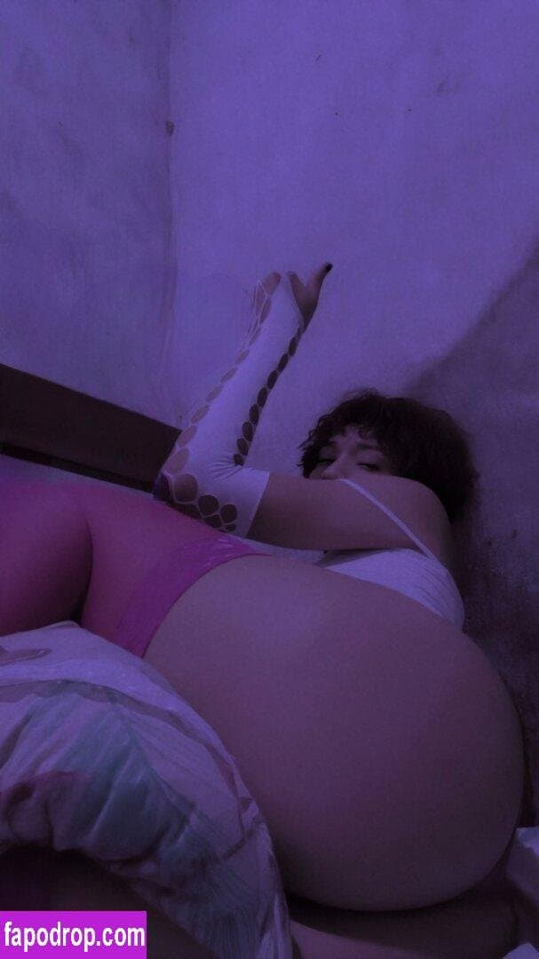 Lana Santhos / Lana Soares (repost)