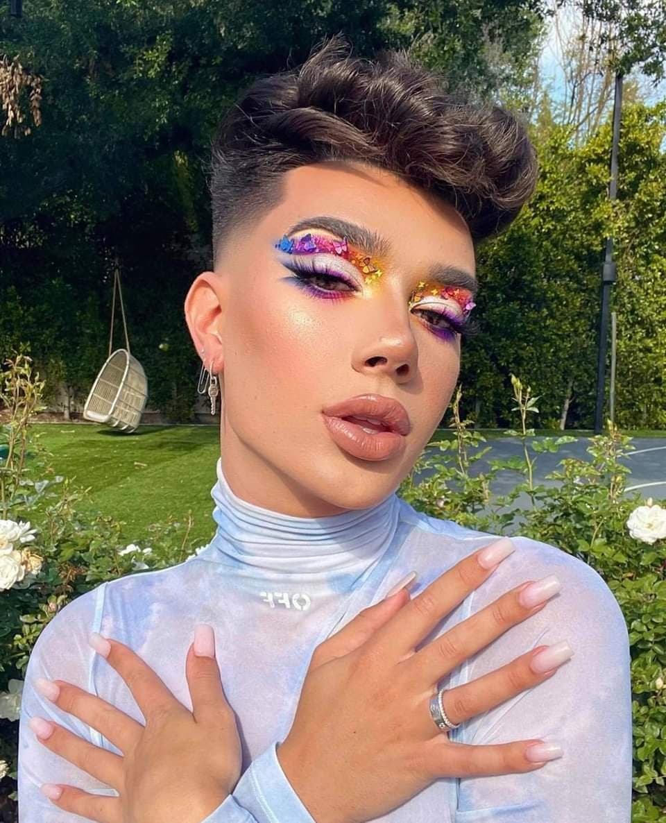 JAMES CHARLES ?? BEAUTIFUL GAYBOY ??????