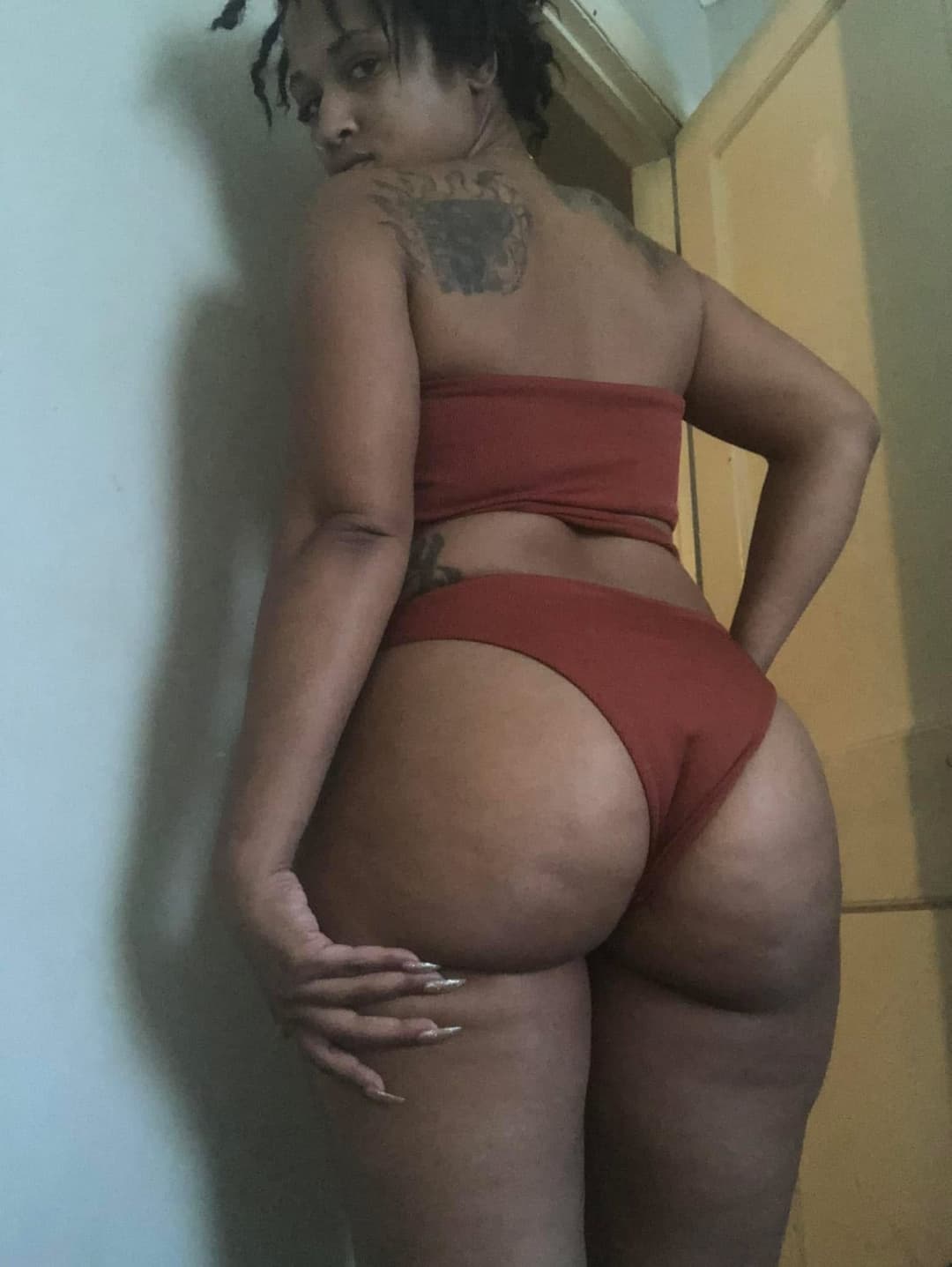 This hoe ass is so perfect!