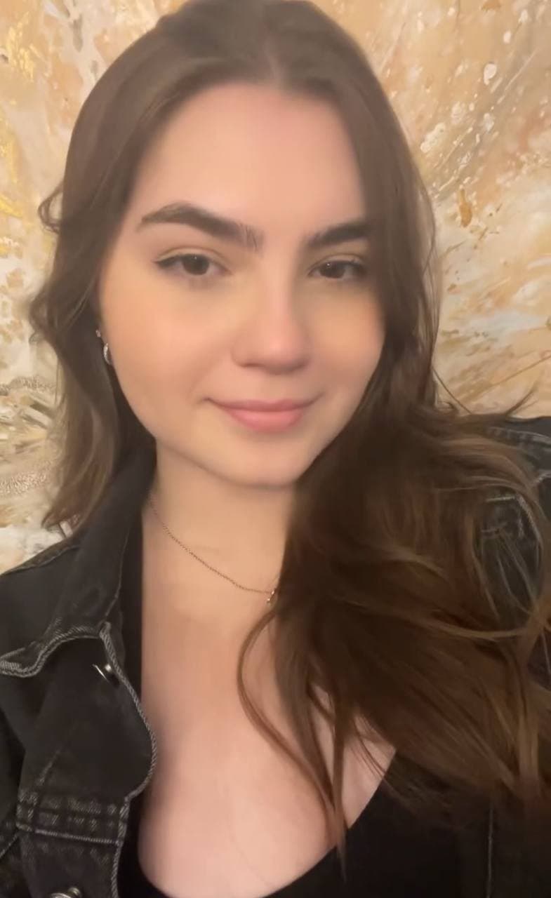 @AMANDA_PADOVANII???naughty girl cheats on her husband and sends naked photos