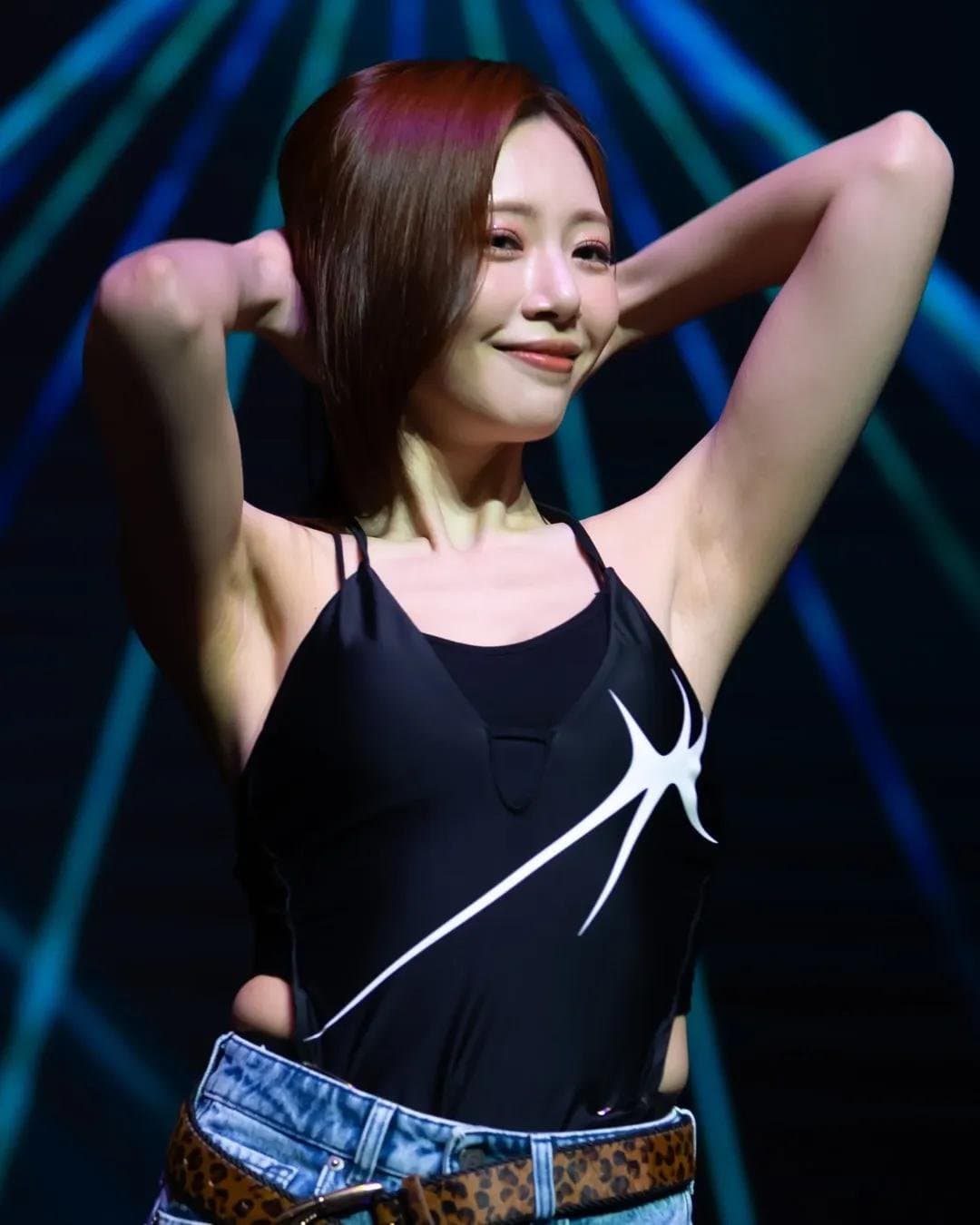 Fap to armpit kpop