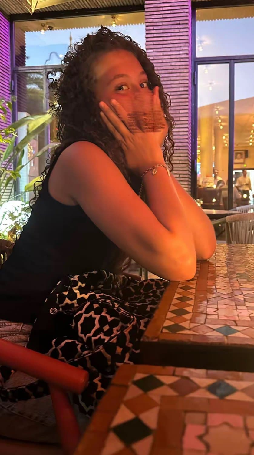 Ma cousine marocaine?? footeuse sexy