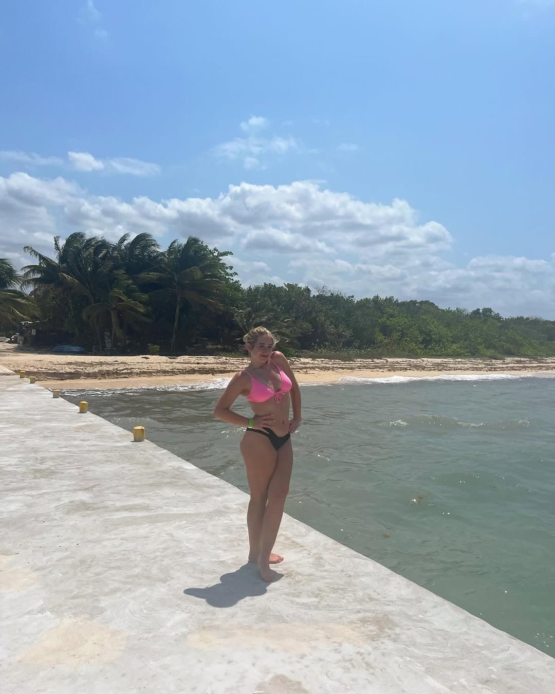 fat ass bubble butt pawg emma melka (lmk if yall want creepshots)