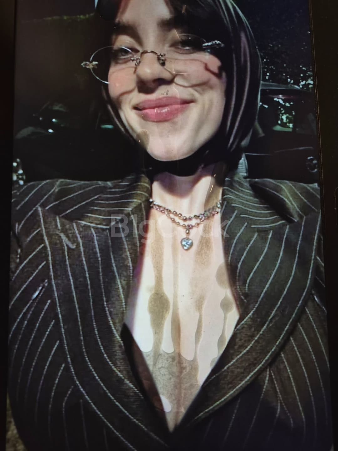 Hot videos, including Ai ??