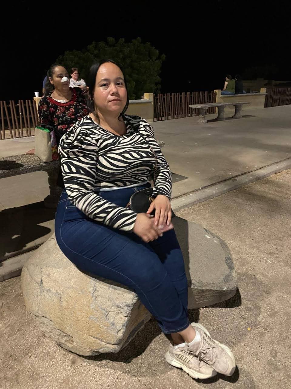 PEAR SHAPE THICK CURVY LATINA SSBBW BIG BOOTY ASS