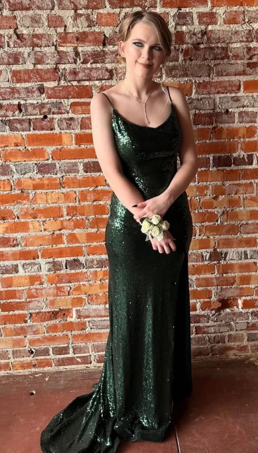 Free use cunt Sydney needs a confidence boost… what’s her use?