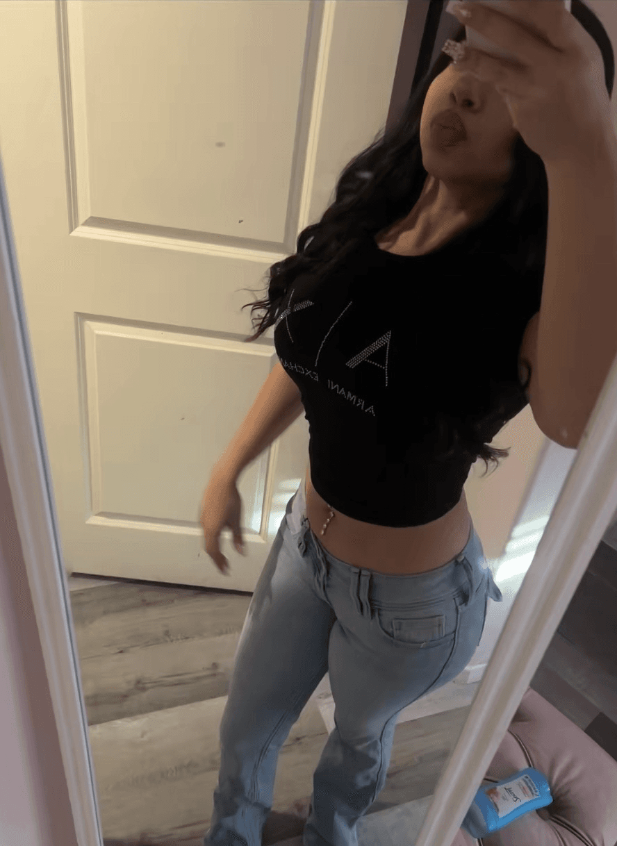 latina teen with a fat ass butt Dahlia
