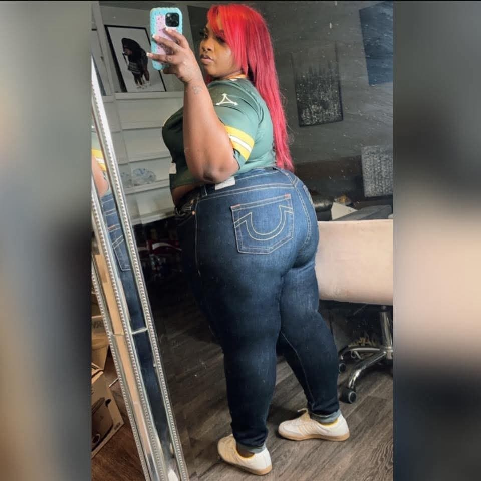 SEXY CHUNKY CHUBBY THICK CHOCOLATE EBONY BIG HUGE ASS SSBBW BBW