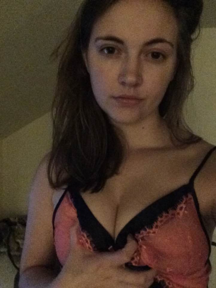 Slut wife, McKayla, 25 AL, gets knocked up and keeps making porn