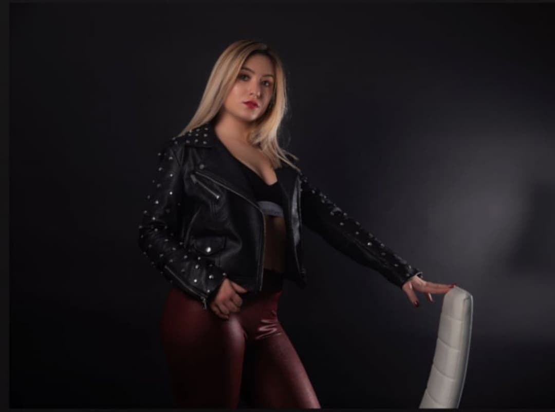 His french gf Megane has such a fuckable cumface