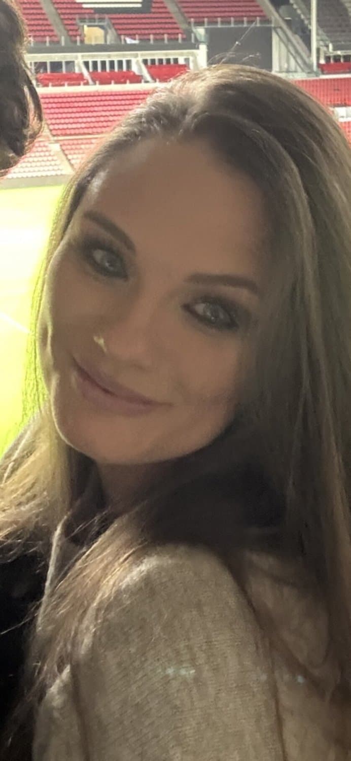 Bridget Sexy chatpic slut repost to your page Before she goes private get her on the hot page