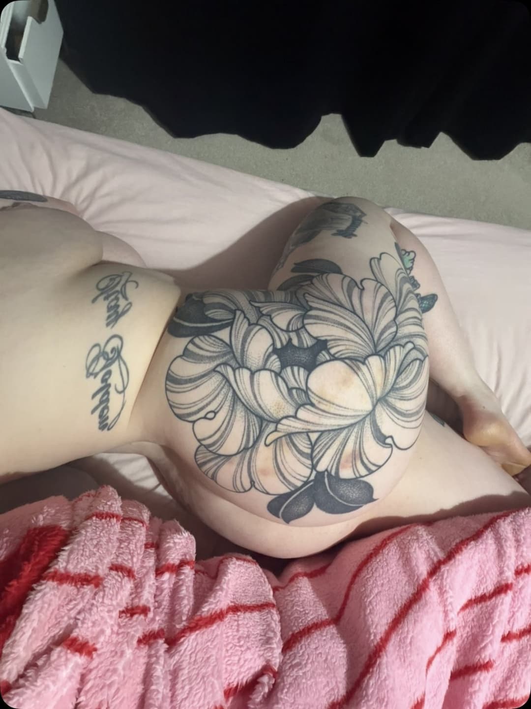 Ivy M with the pussy pump