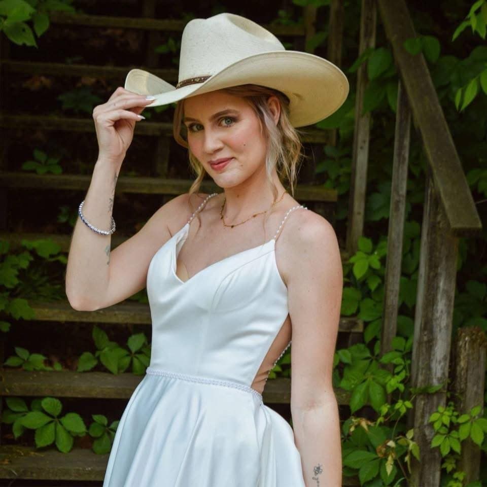 Young blonde married old man