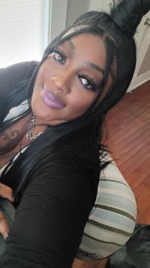 THICK BiG BOOTY MATURE EBONY MOM. MILF COUGARS phone leaked real camera roll