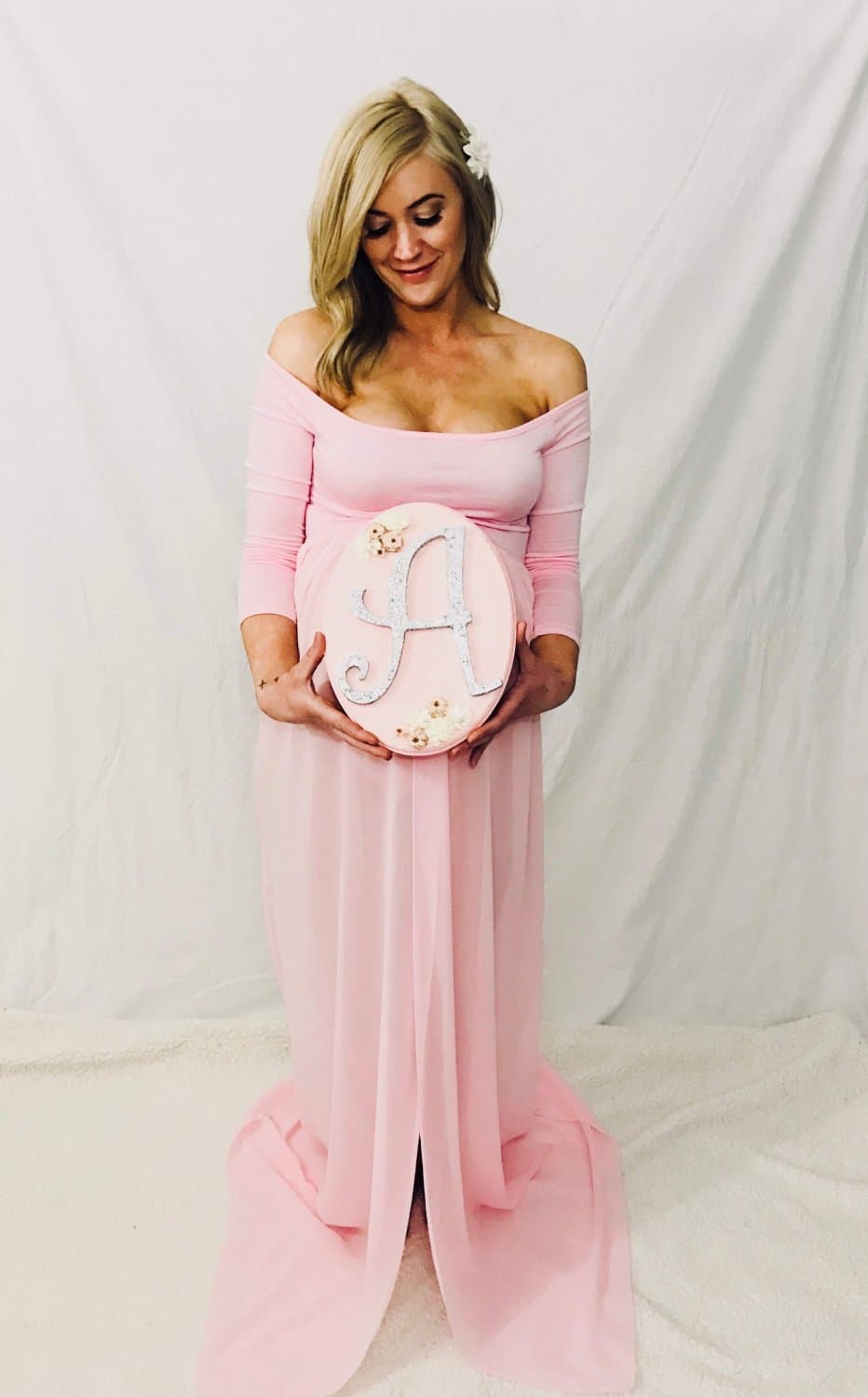 Paternity shoot and some BTS fun 8 months pregnant with baby girl ?