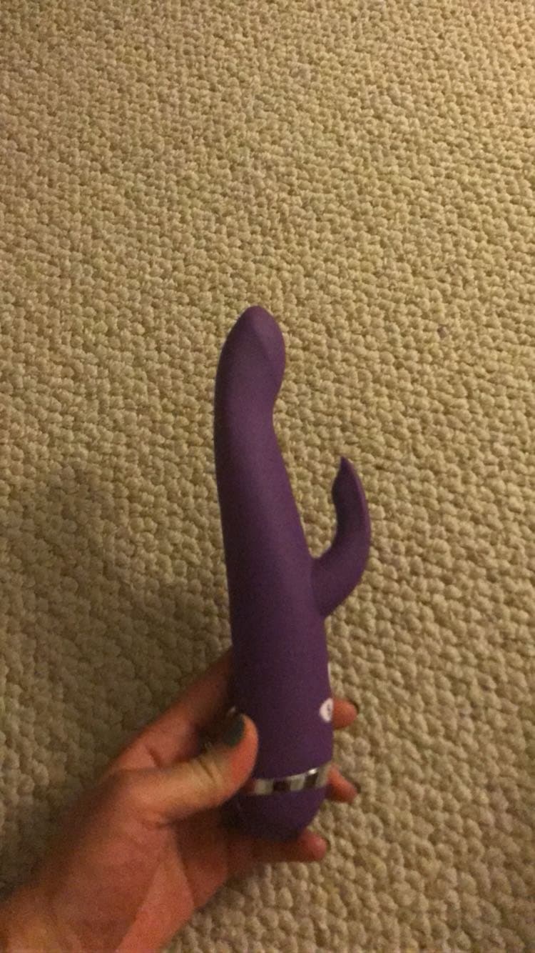 Horny Virginia Indian lawyer Anjali V playing with herself using toys and brush