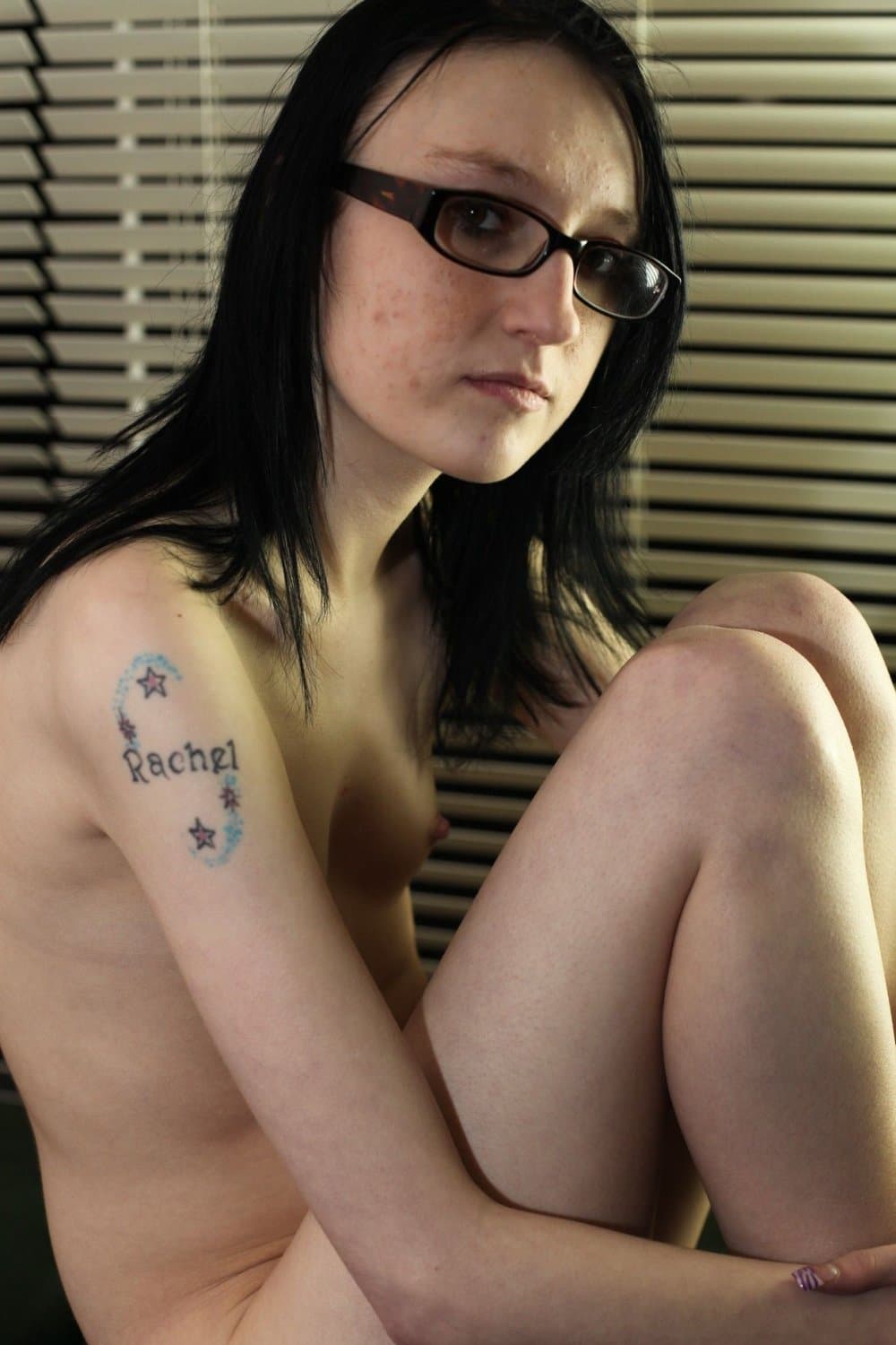 Vicki Skinny UK Escort