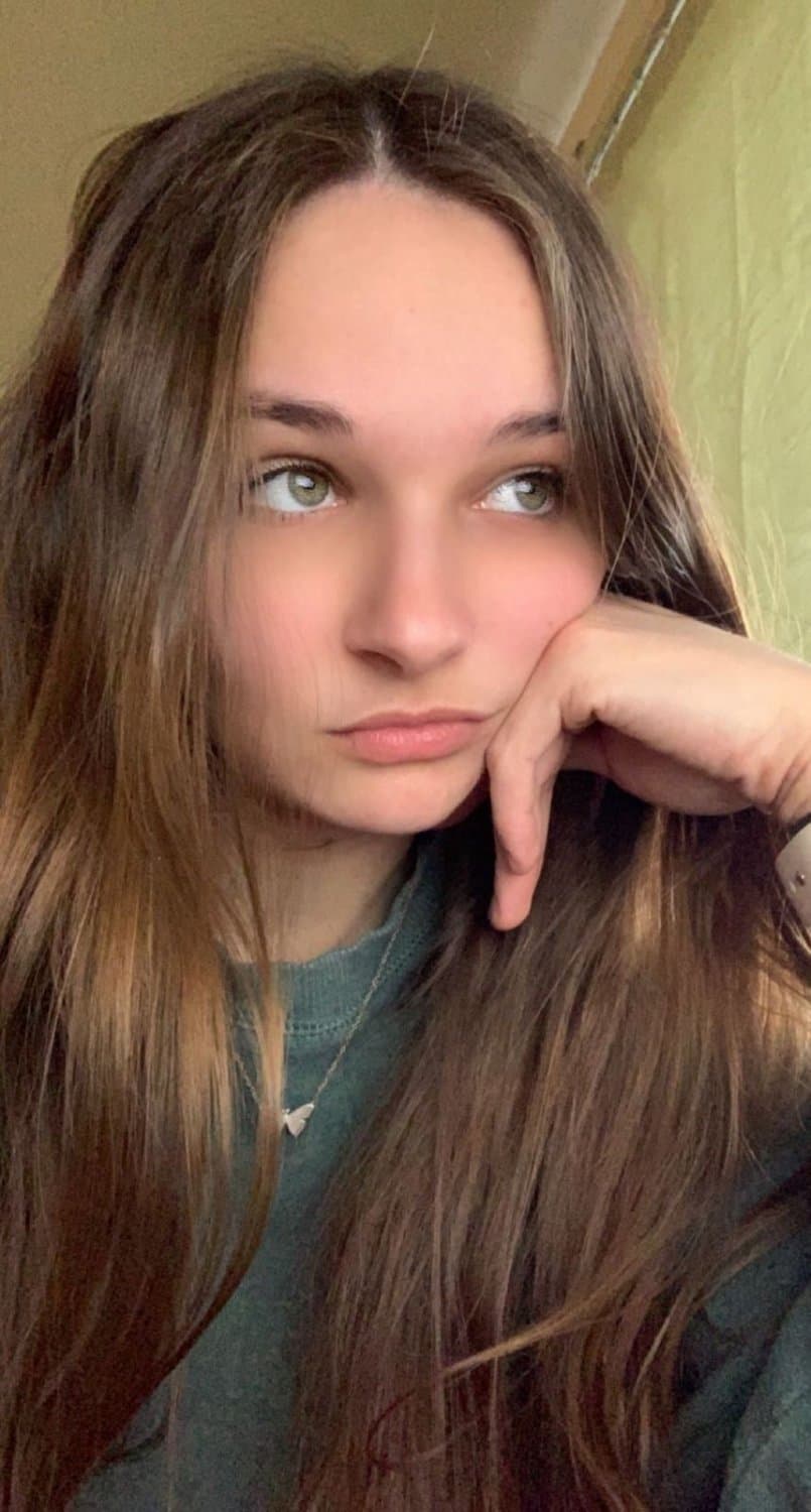 Ceriena‘s cumface and sexy body