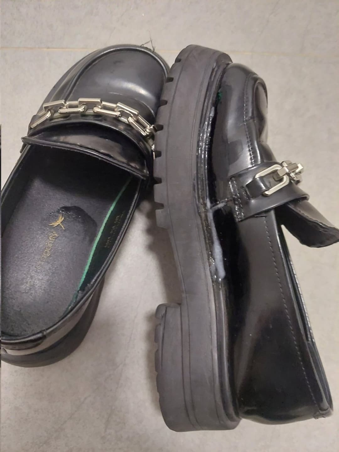 Click to view full size Asian shoes and cum