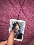 dédicace de sont collègue de travail suite a des échanges en msg privée via le net