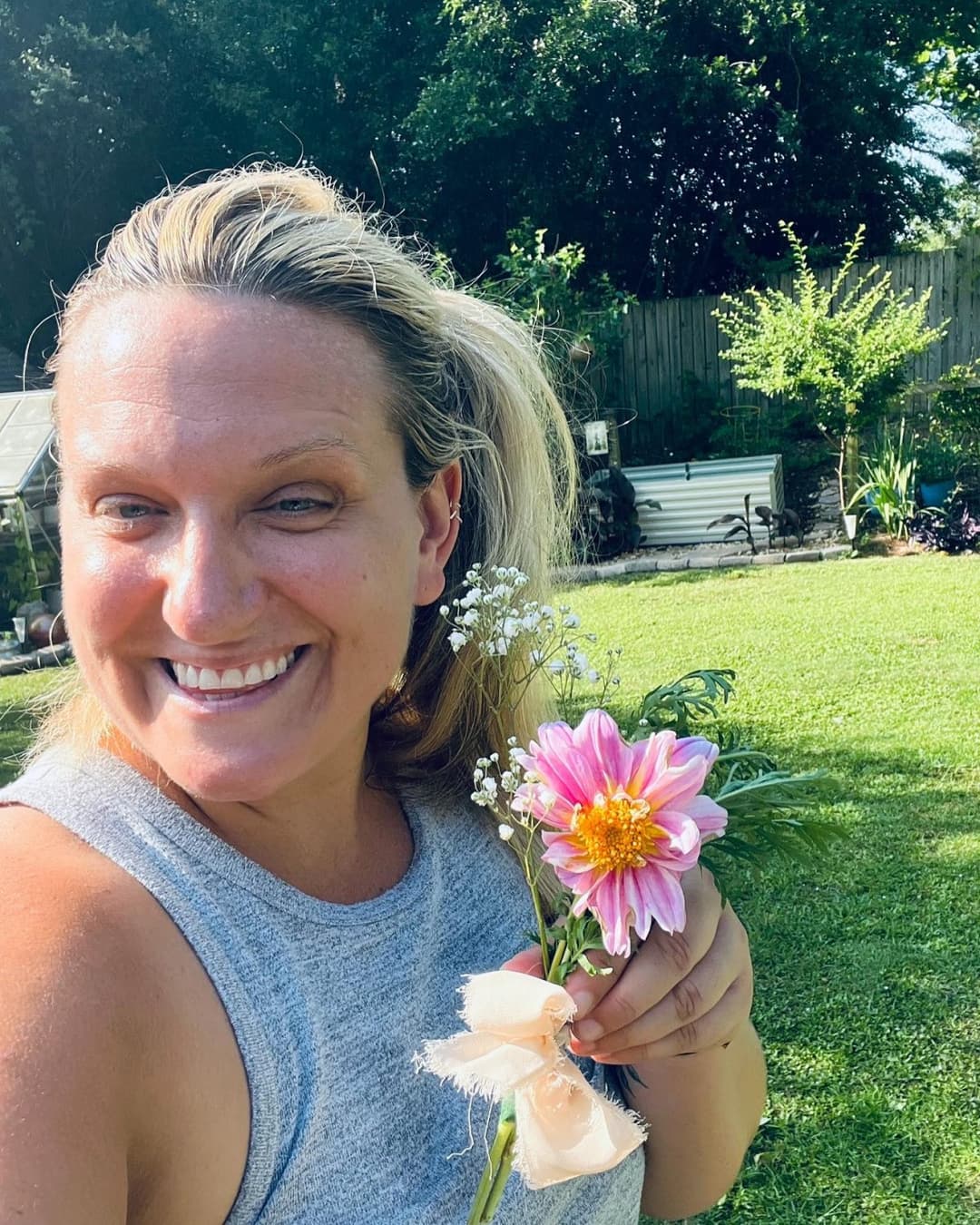 Southern slutty teen goes to spring break and ends up masturbating for Girls Gone Wild