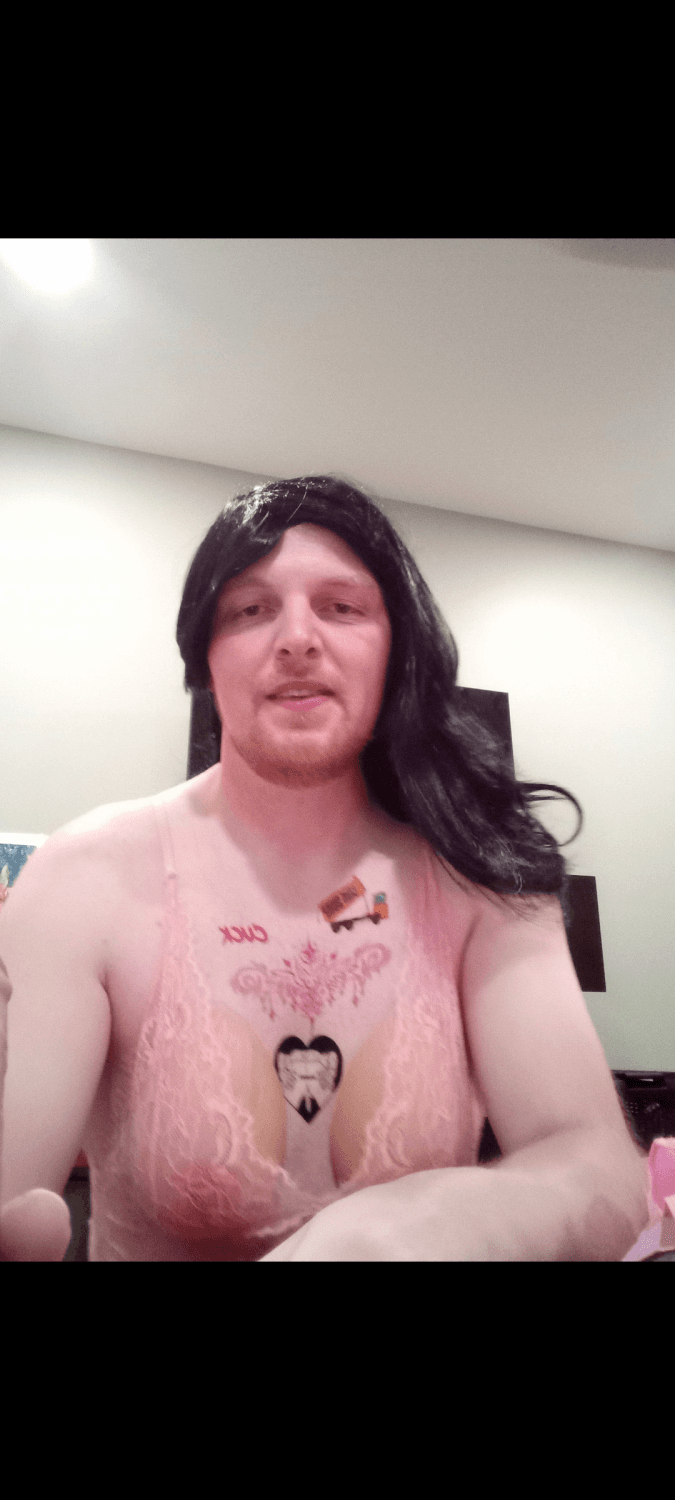 Sissy Derek chew Fenton Michigan