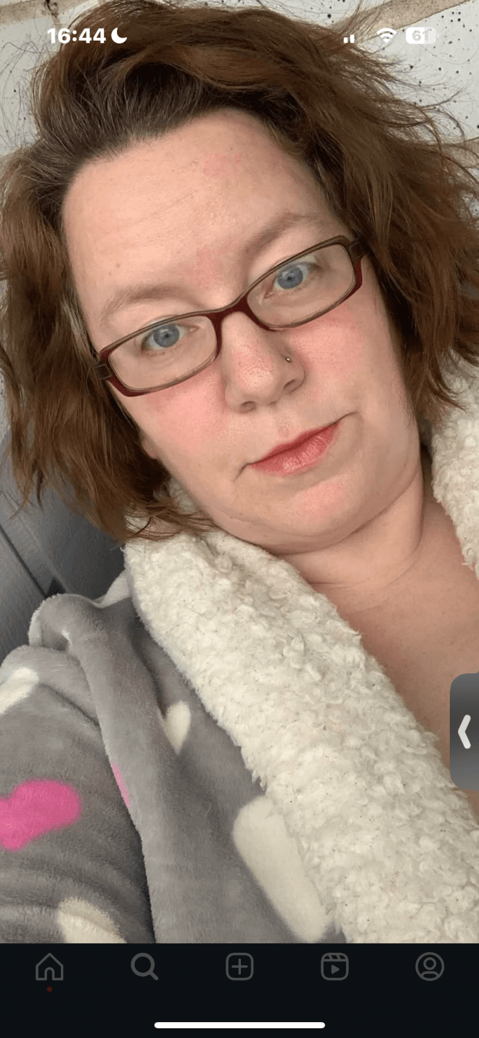 More bbw slut jen with fat ass hairy pussy fat tits!  Just love her spread pussy