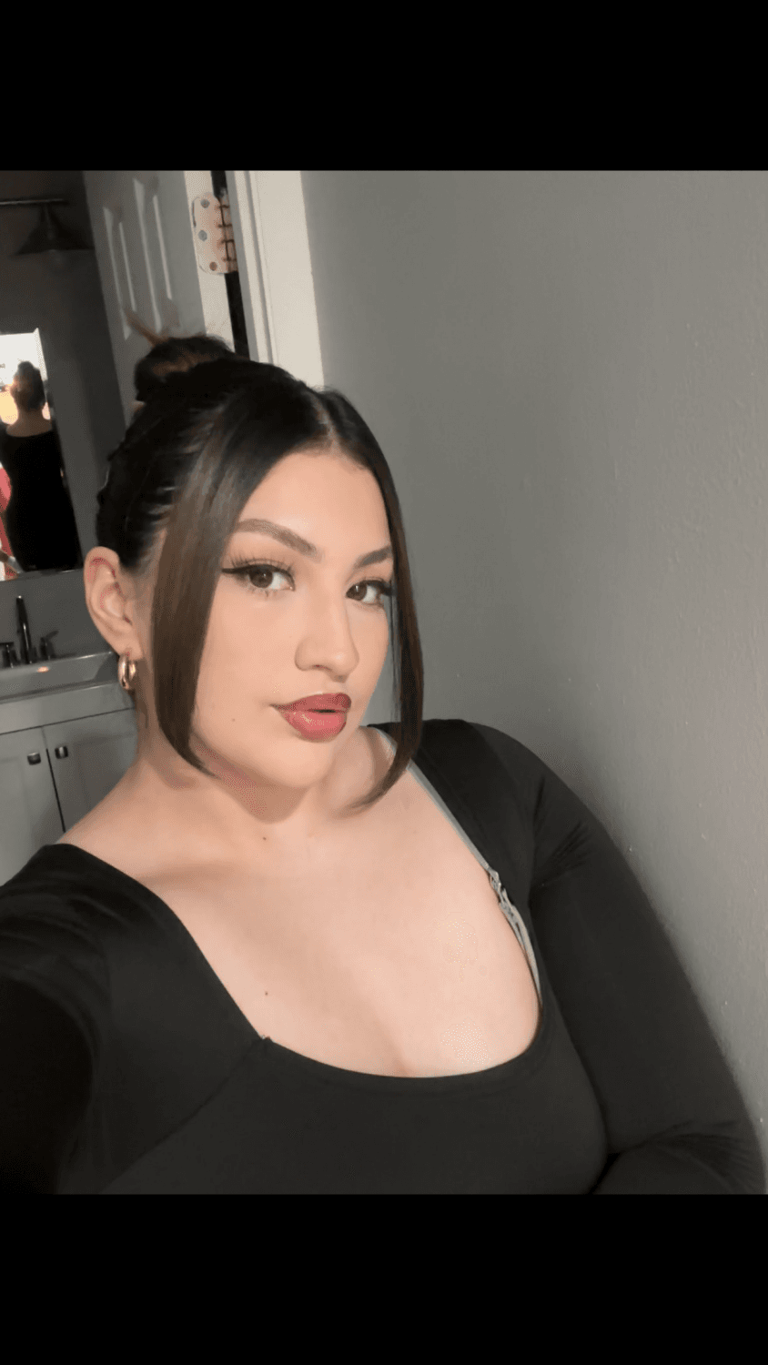 Cute Chicago curvy latina teen mom Tanya