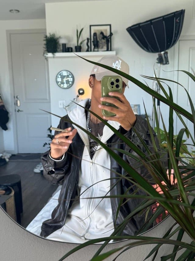 Lez Couple 3 Black/ebony