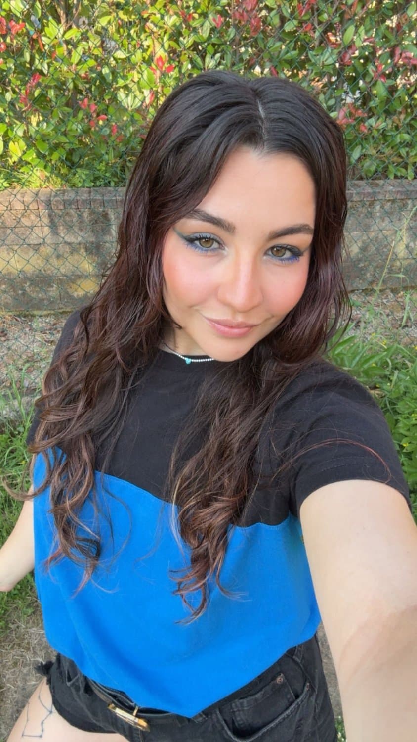 Vicky 23,looking for guys Who can cum/fuck tribute my faces Pics,pls dm if u can do that,love facial