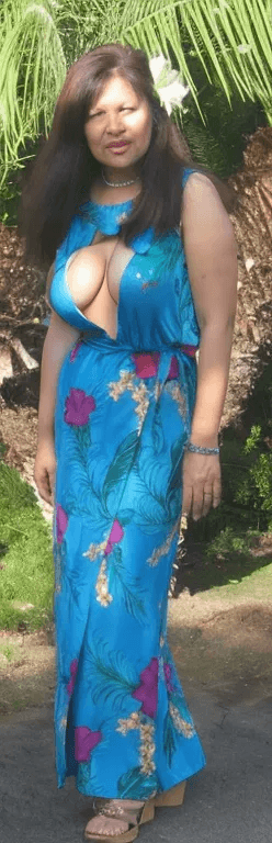 Sally Sara 48 yo former escort in Vegas, loves sex, 44ddd, loves red wine smokes virginia slims