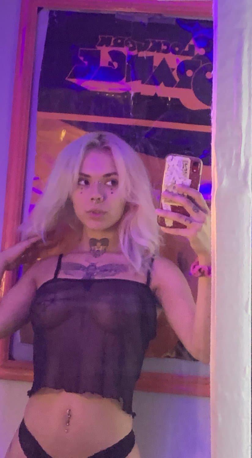 Click to view full size This one of them homegrownfreaks????