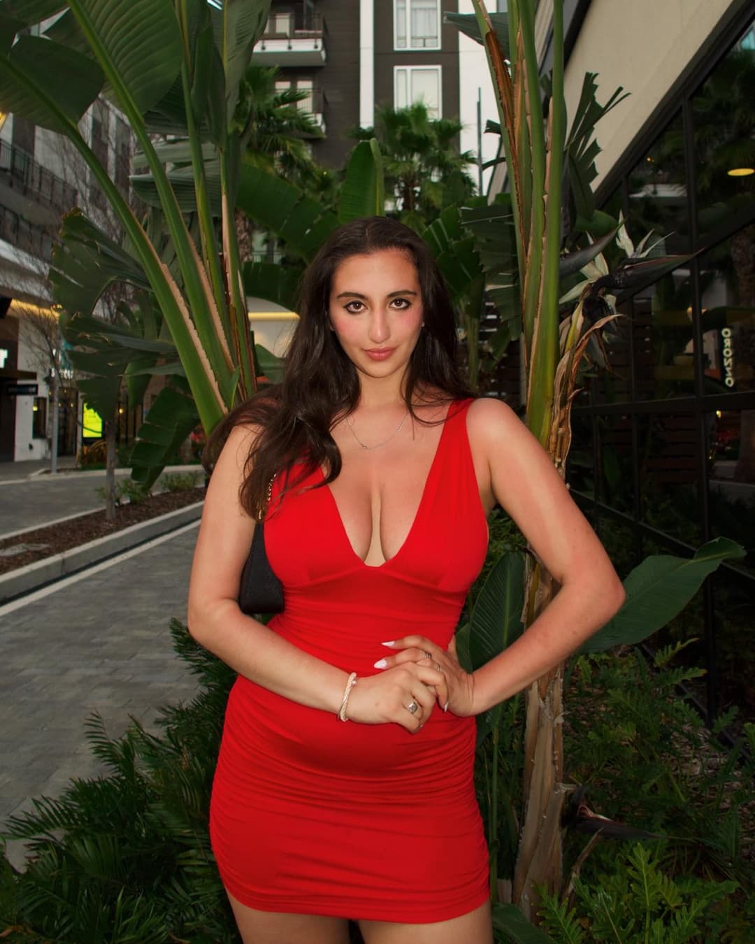 Click to view full size College Crush Lisa Sandson (@lisa.sandson). Comment your favorite pics.