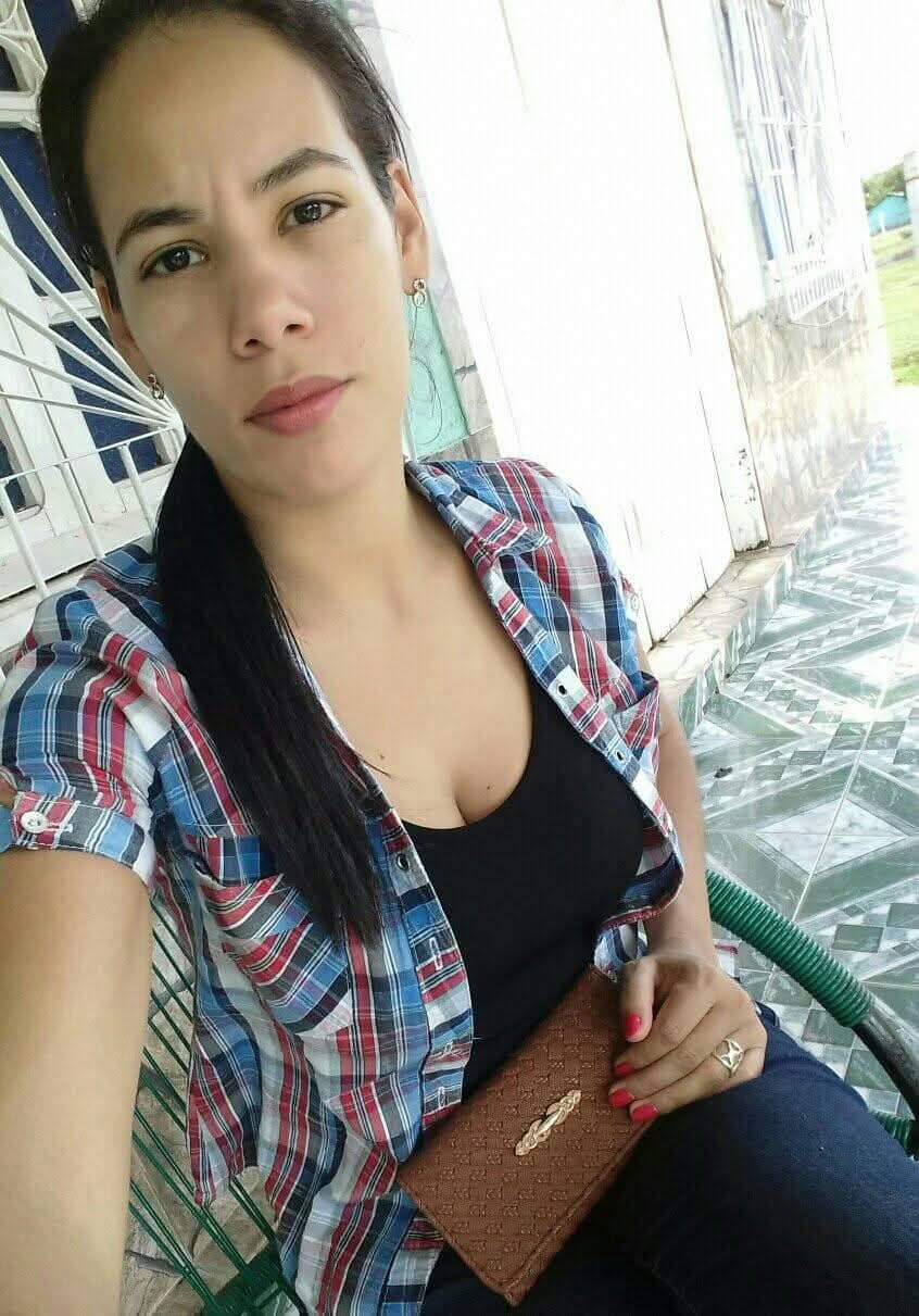 Mi Hermanastra paraguaya villera y ninfomana