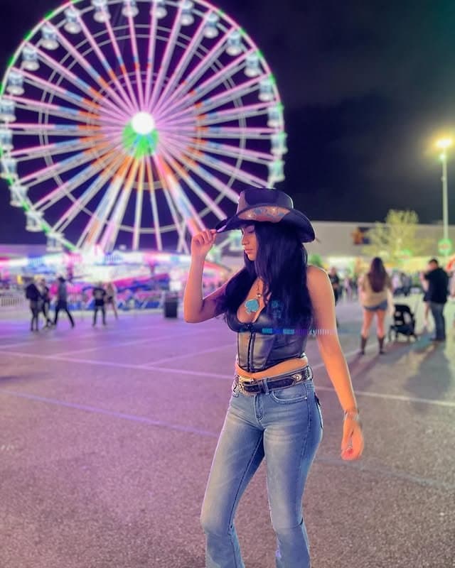 Sexy busty latina slut Kali