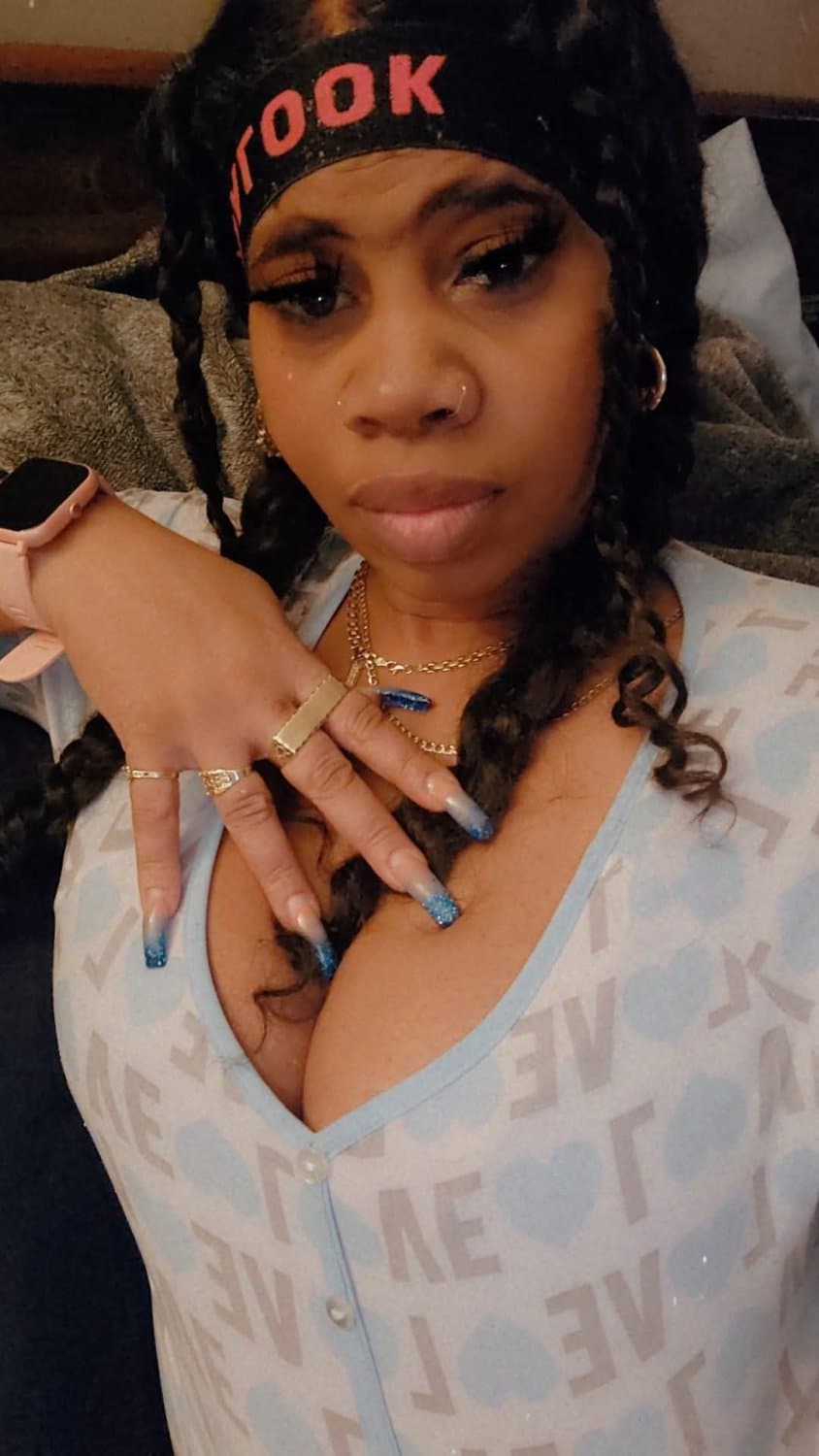 LA Early 40s Thot Grandmother From Crip I Fucked A Couple of Times