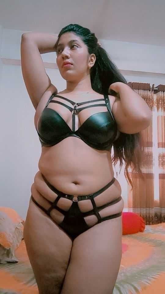 Sexy indian aunty nude