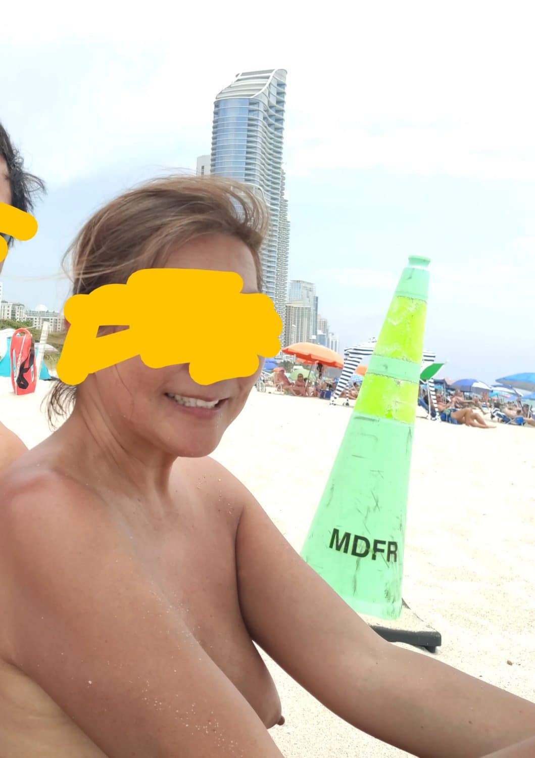 63 yr ole Ling Ling Gilf