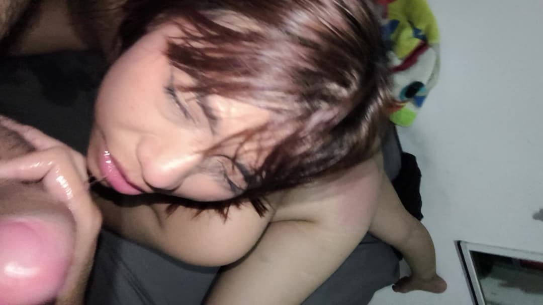 Pack. Mexicana pierde apuesta y me la tiene que chupar. Video casero??