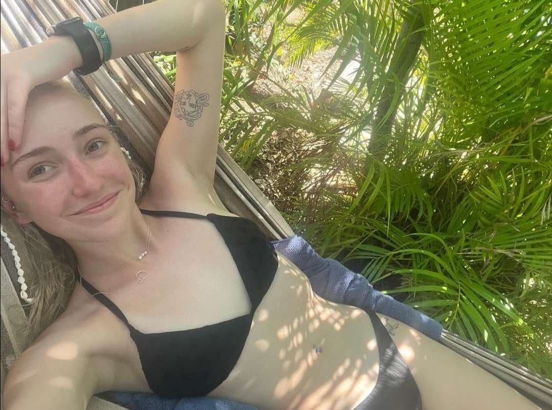 White 18 blonde love exhib