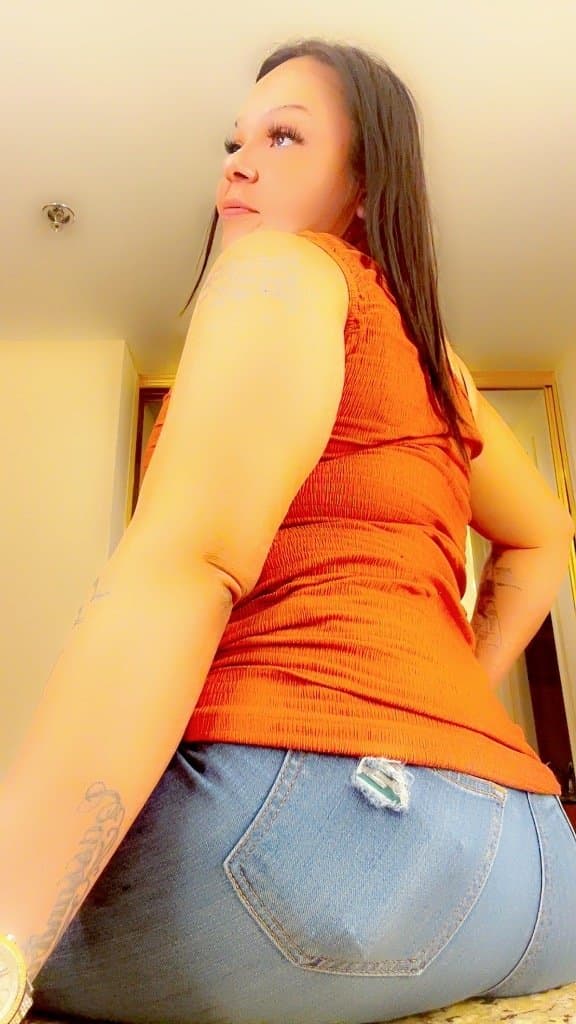 REAL.AUTHENTIC.NATURAL. BBW mother in law Latina madura suegra FOUND IN HER phone