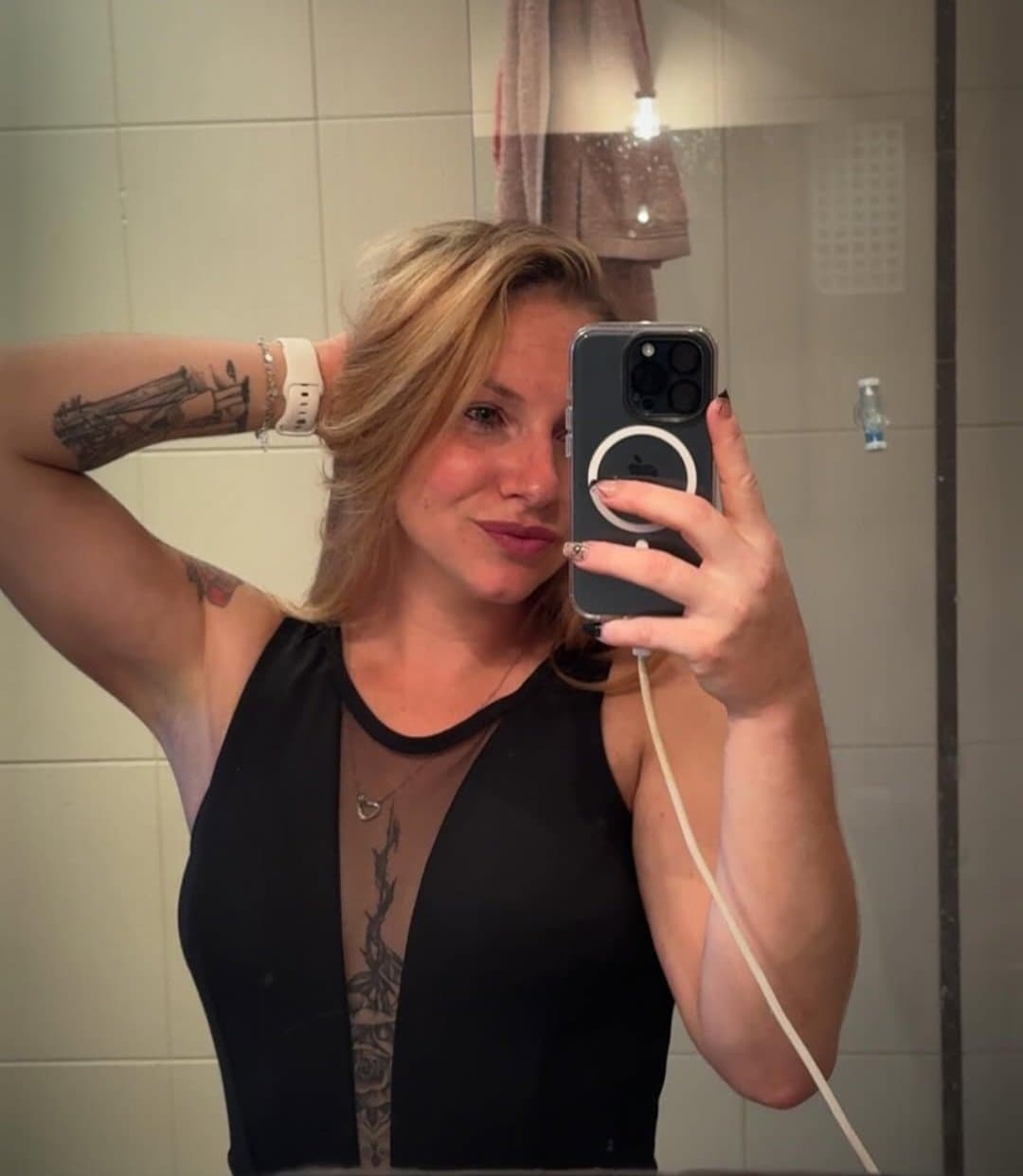 Chienne française à baiser