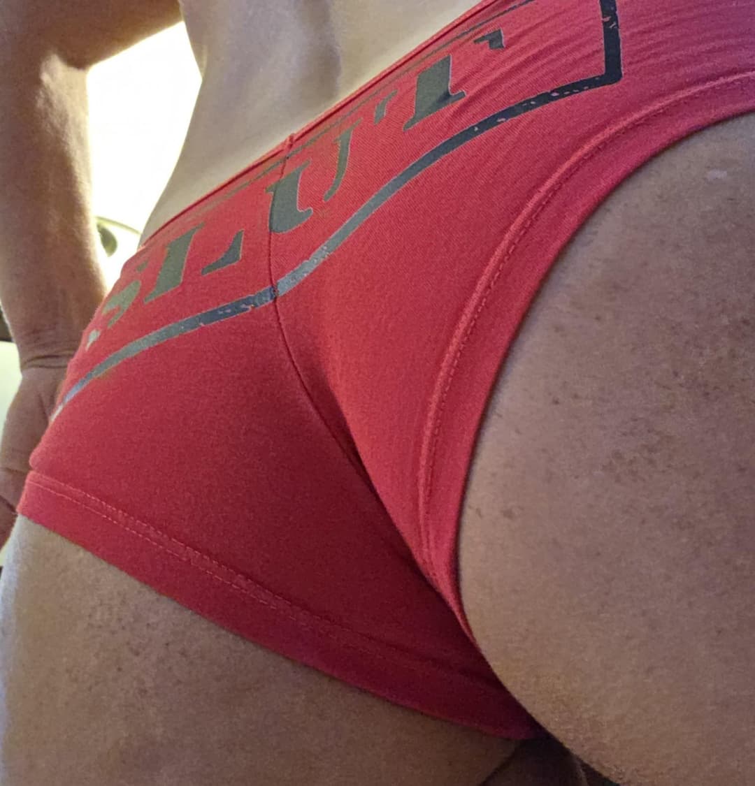 Sexy krissy lost dice