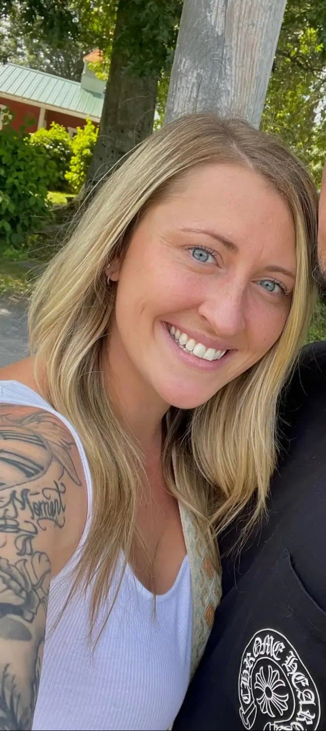 My sexy ass milf step sister. X: Johndoeg1y