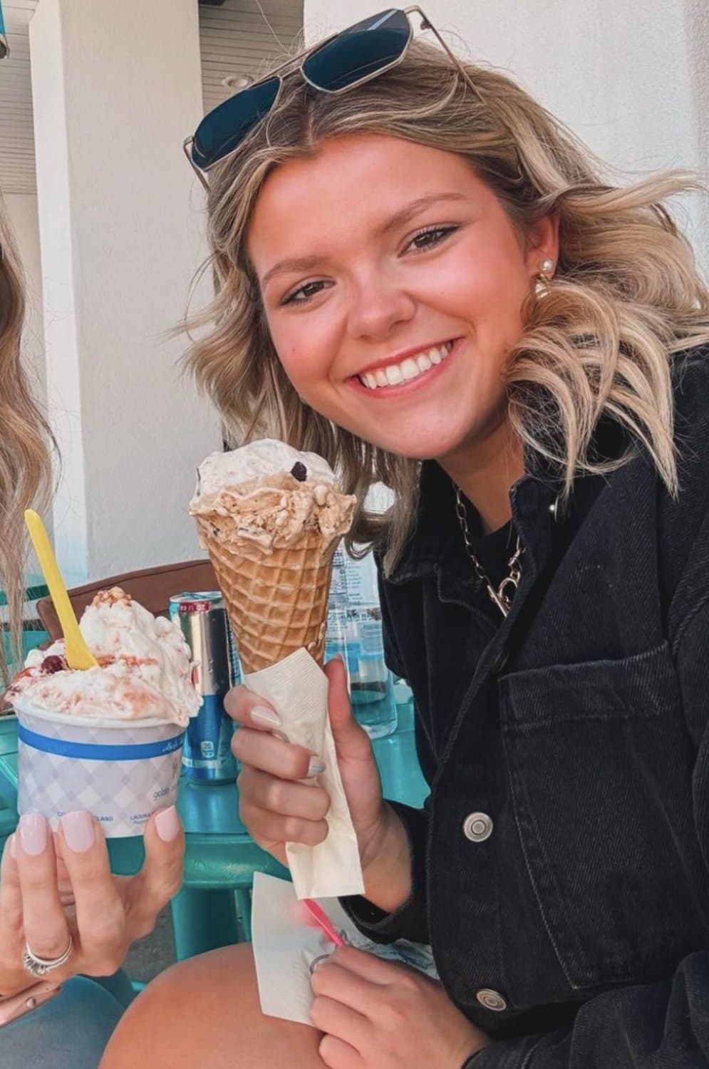 Sisters Anna (18) & Avery (19) - Which Sister are you Nutting In? Anna (blonde), Avery (Brunette)